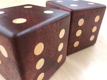 Load image into Gallery viewer, Purple Heart Dice