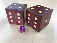 Load image into Gallery viewer, Purple Heart Dice